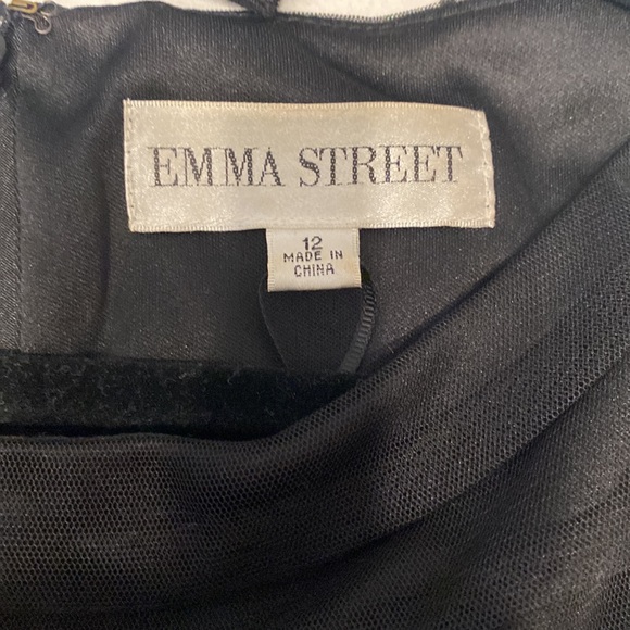 Evening Gown Black Tie - Picture 7 of 7